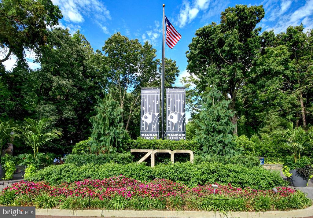 2800 DEVONSHIRE PLACE NW Unit: 301