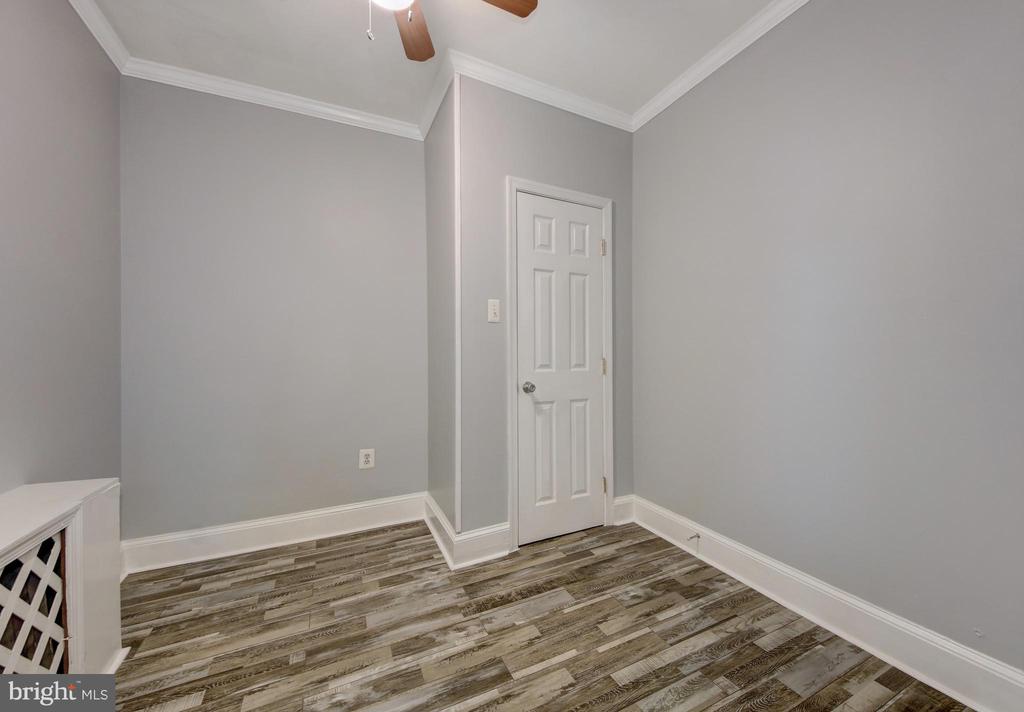1602 ISHERWOOD STREET NE Unit: 2