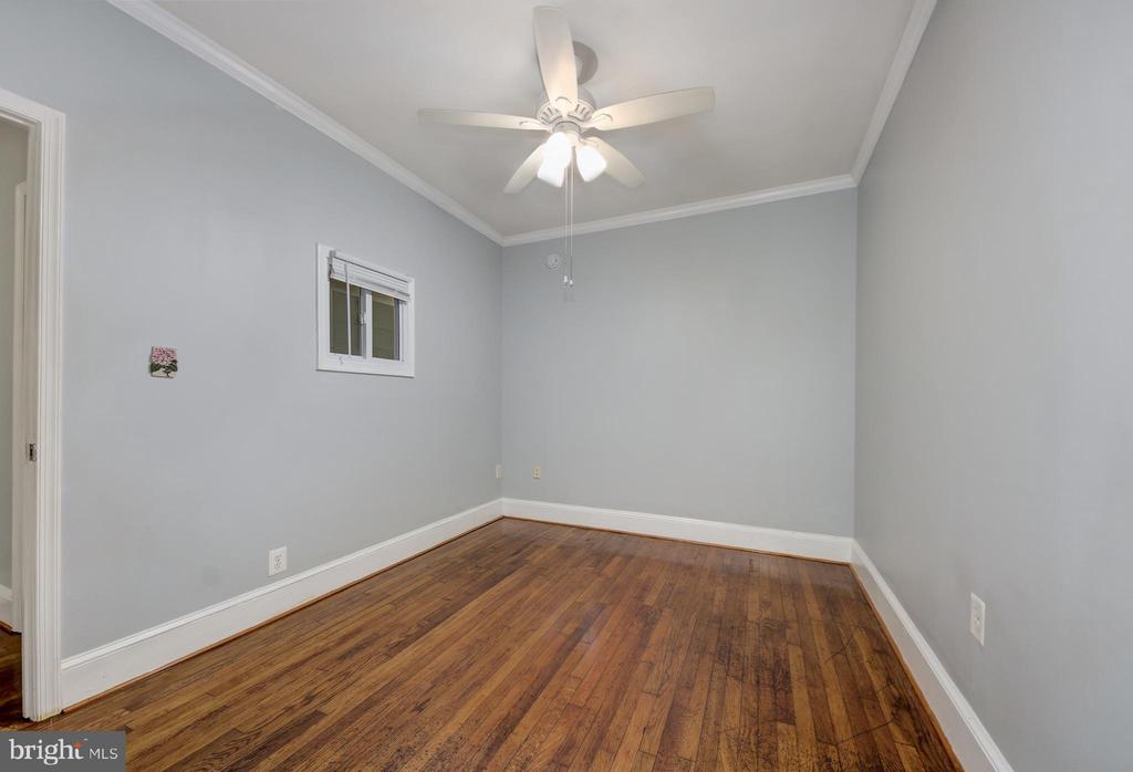1602 ISHERWOOD STREET NE Unit: 2