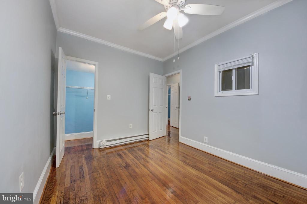 1602 ISHERWOOD STREET NE Unit: 2