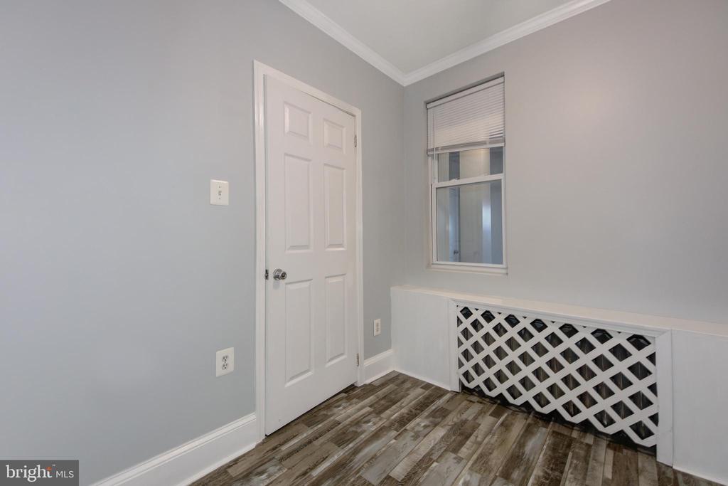 1602 ISHERWOOD STREET NE Unit: 2