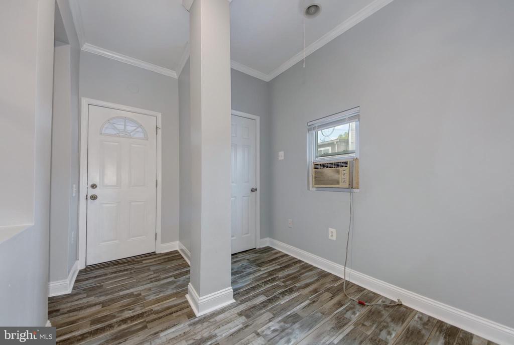 1602 ISHERWOOD STREET NE Unit: 2