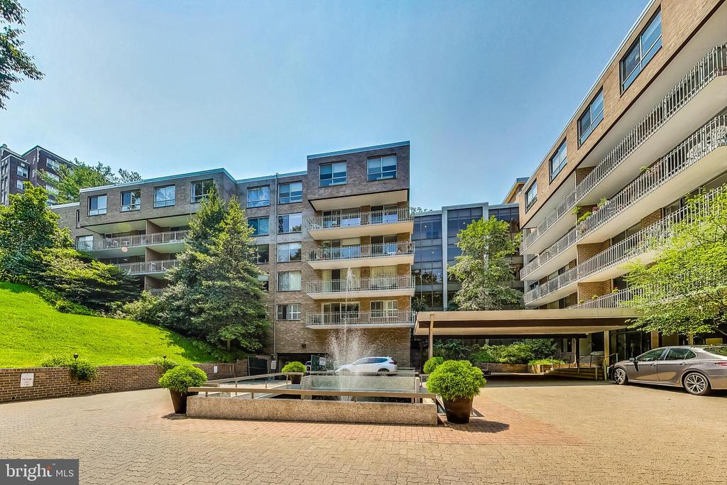 4100 CATHEDRAL AVENUE NW Unit: 604