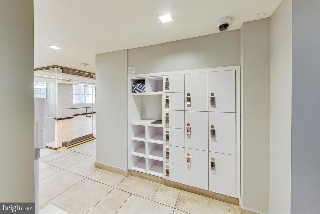 4100 CATHEDRAL AVENUE NW Unit: 604