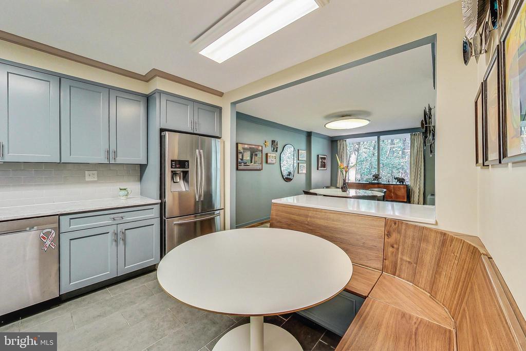 4100 CATHEDRAL AVENUE NW Unit: 604
