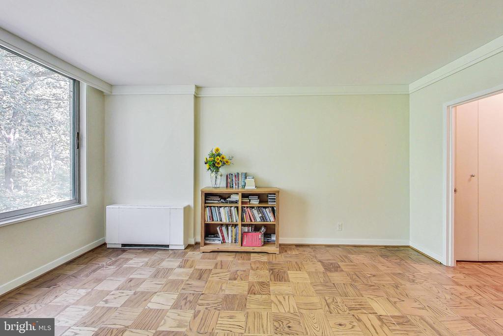 4100 CATHEDRAL AVENUE NW Unit: 604