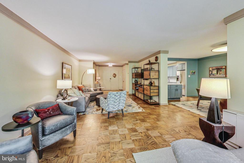 4100 CATHEDRAL AVENUE NW Unit: 604