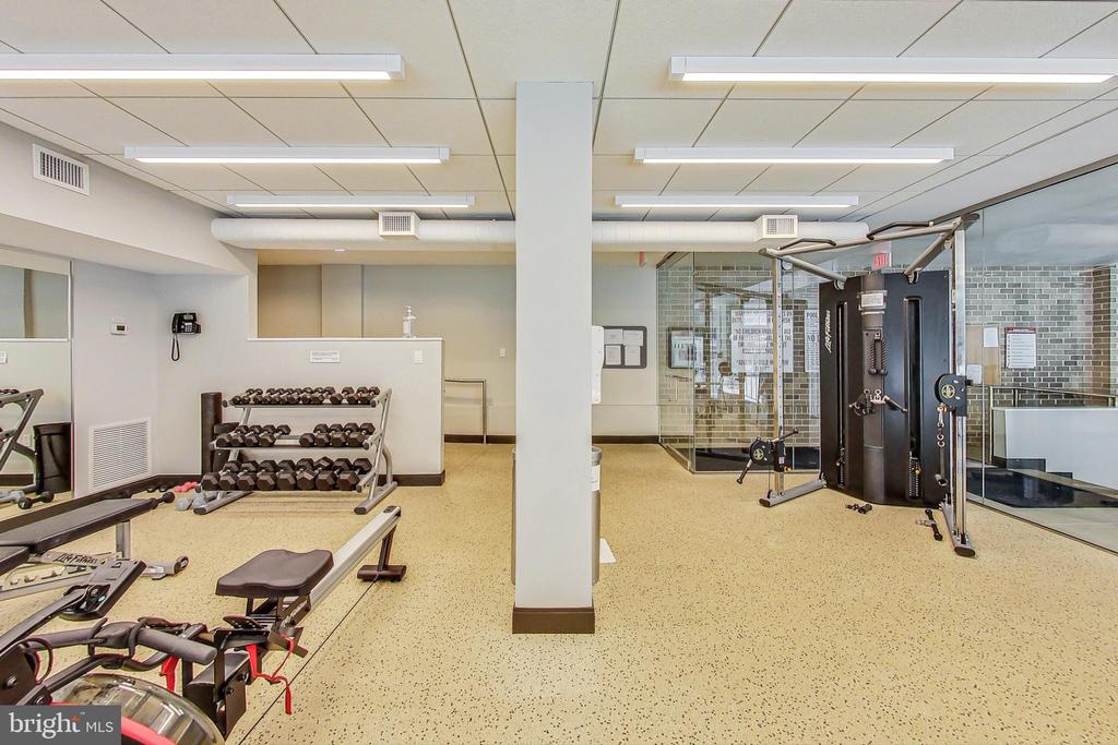 4100 CATHEDRAL AVENUE NW Unit: 604