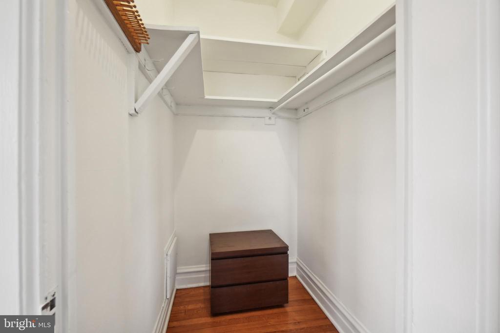 2456 20TH STREET NW Unit: 308