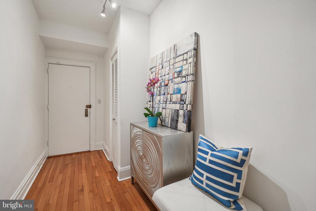 2456 20TH STREET NW Unit: 308