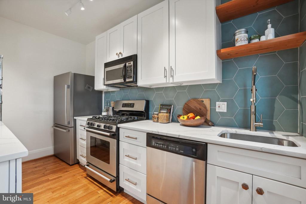 2456 20TH STREET NW Unit: 308