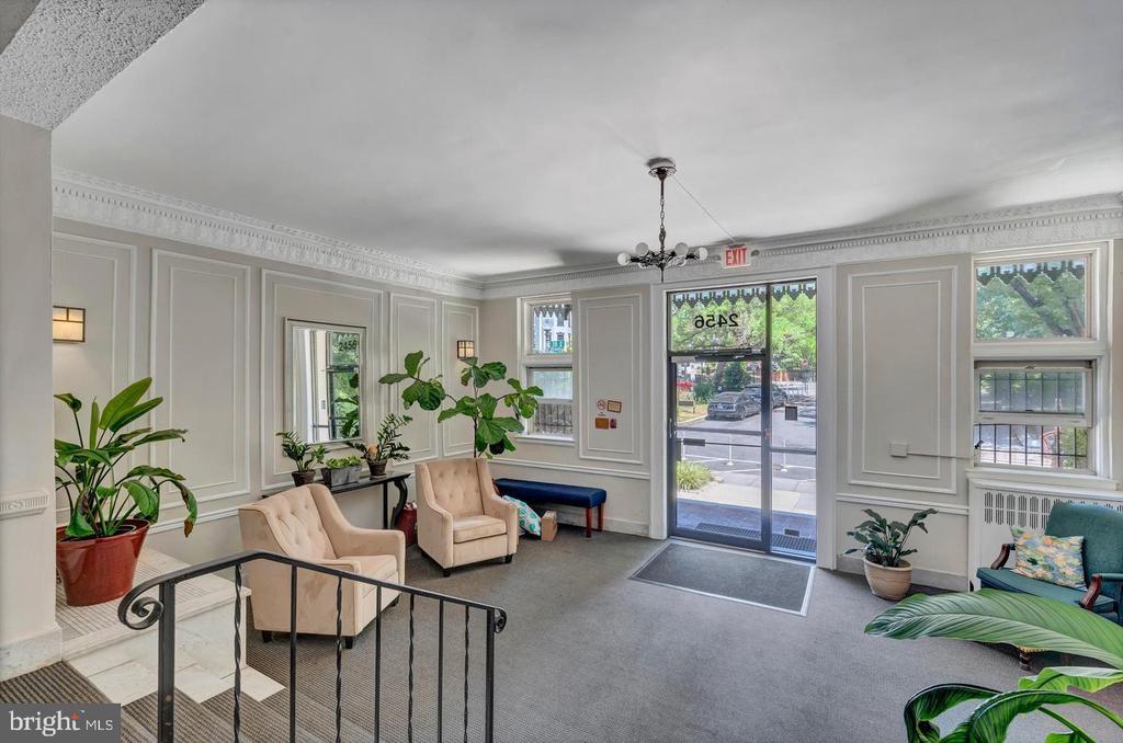 2456 20TH STREET NW Unit: 308