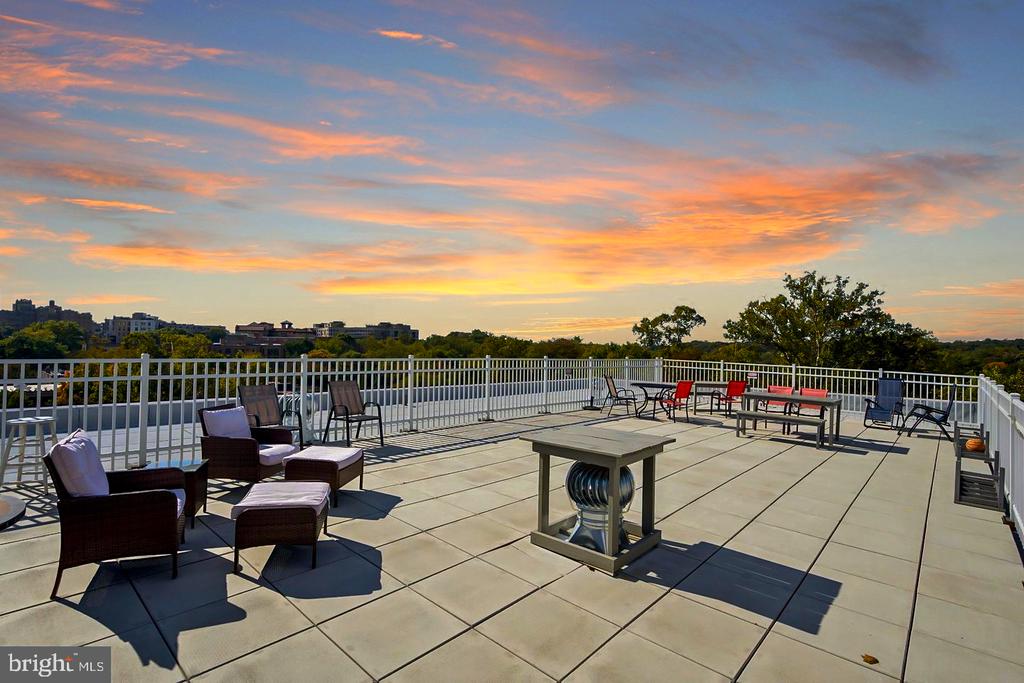 2456 20TH STREET NW Unit: 308