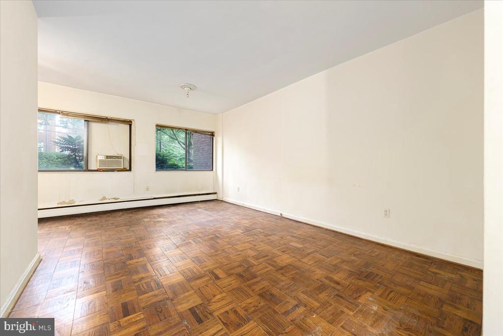 2325 42ND STREET NW Unit: 109