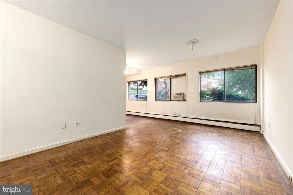2325 42ND STREET NW Unit: 109