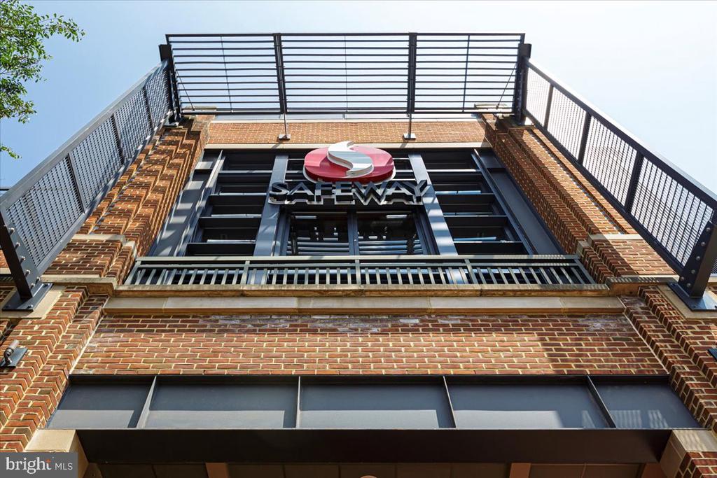 2325 42ND STREET NW Unit: 109