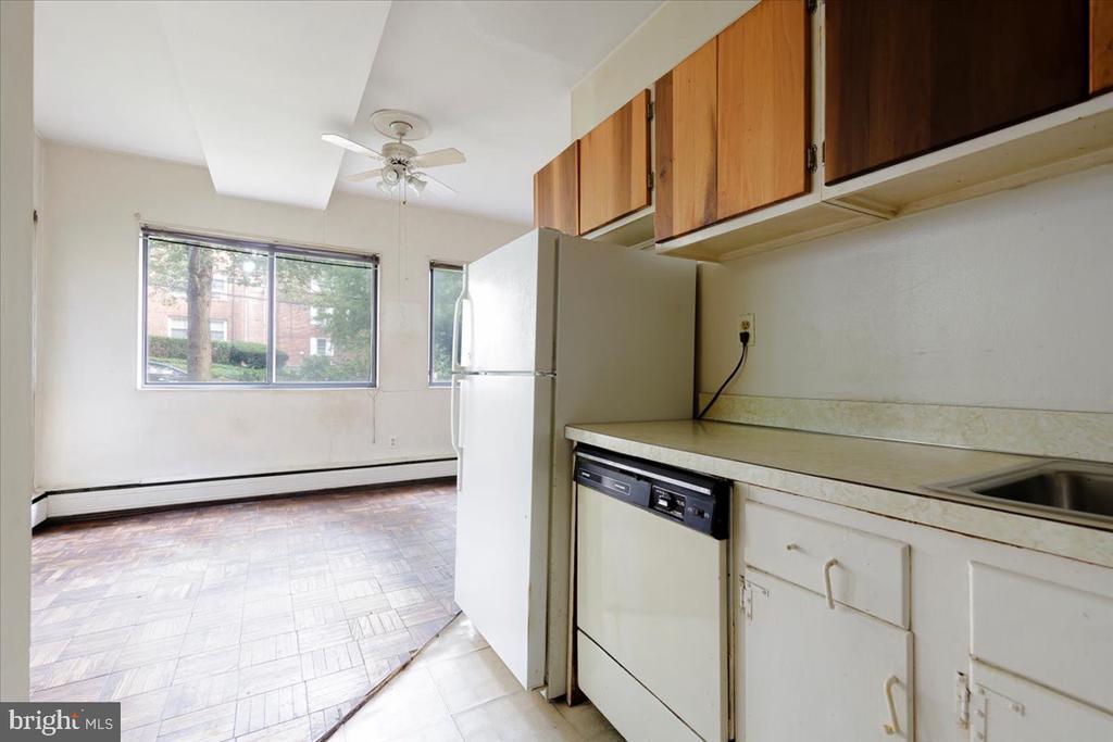2325 42ND STREET NW Unit: 109