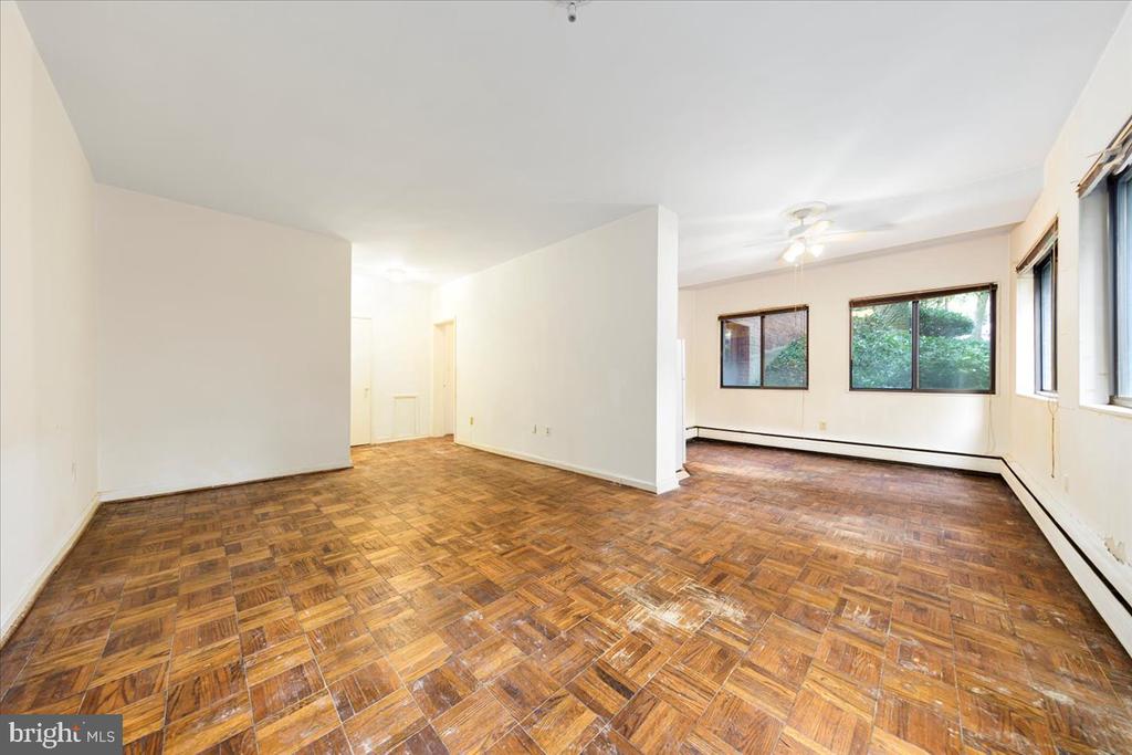 2325 42ND STREET NW Unit: 109