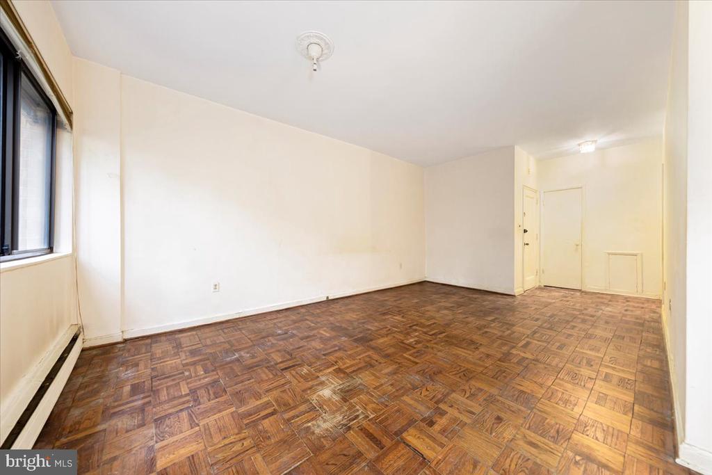 2325 42ND STREET NW Unit: 109