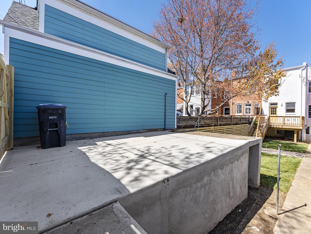 532 SHEPHERD STREET NW