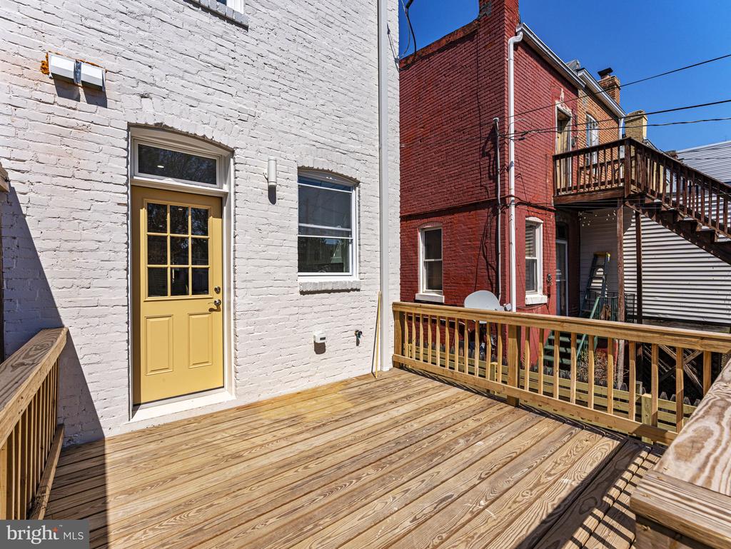 532 SHEPHERD STREET NW