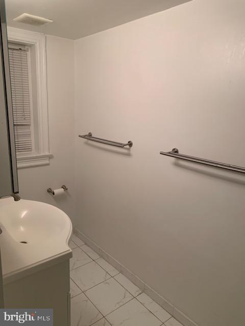 1733 19TH STREET NW Unit: 1