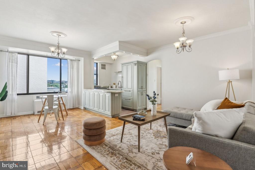 1 SCOTT CIRCLE NW Unit: 721
