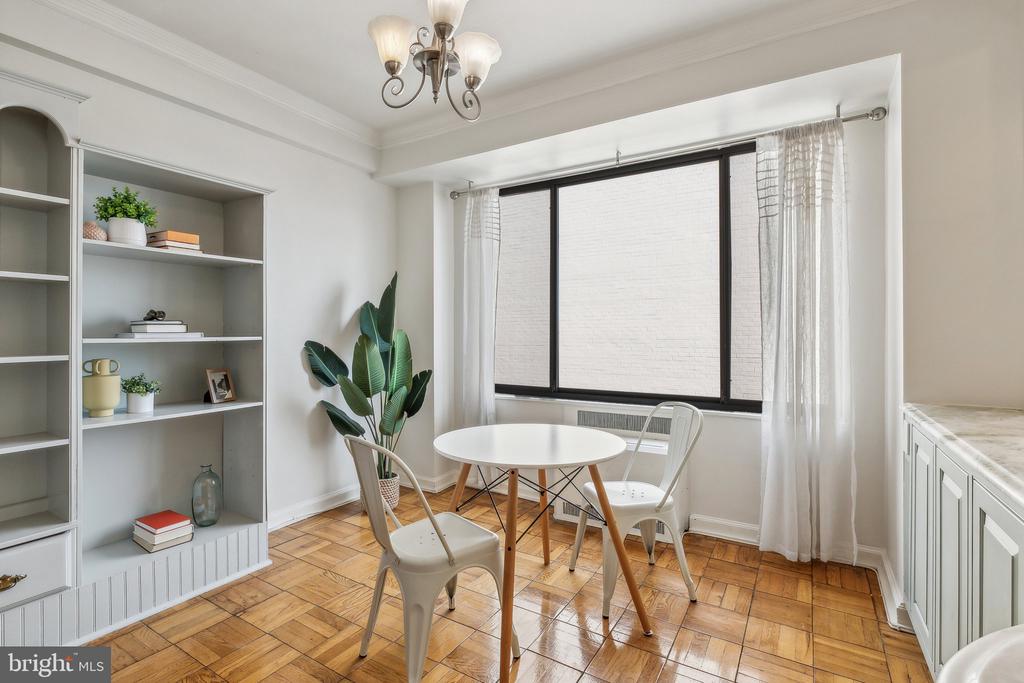 1 SCOTT CIRCLE NW Unit: 721