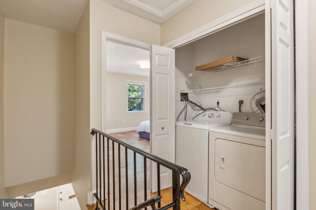 3205 SUTTON PLACE NW Unit: A