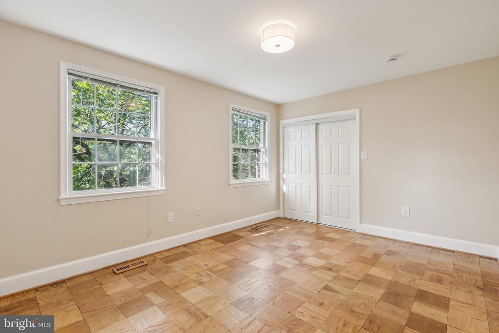 3205 SUTTON PLACE NW Unit: A