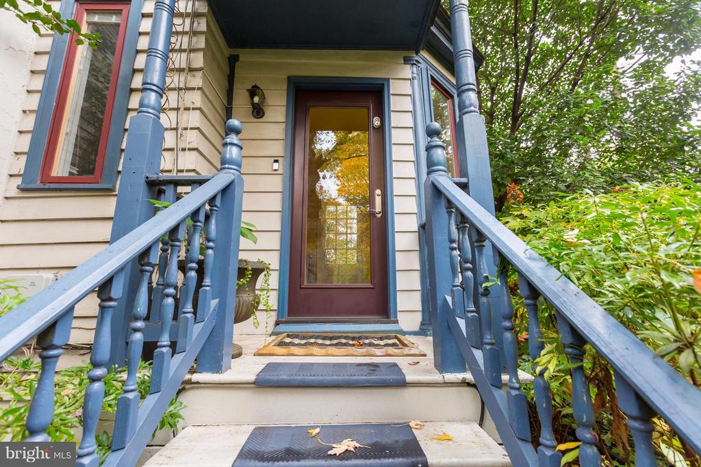 3320 QUEBEC PLACE NW