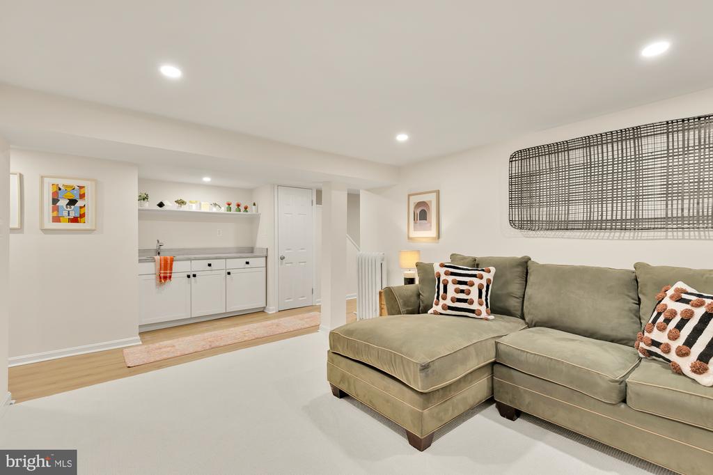 1511 VARNUM STREET NW