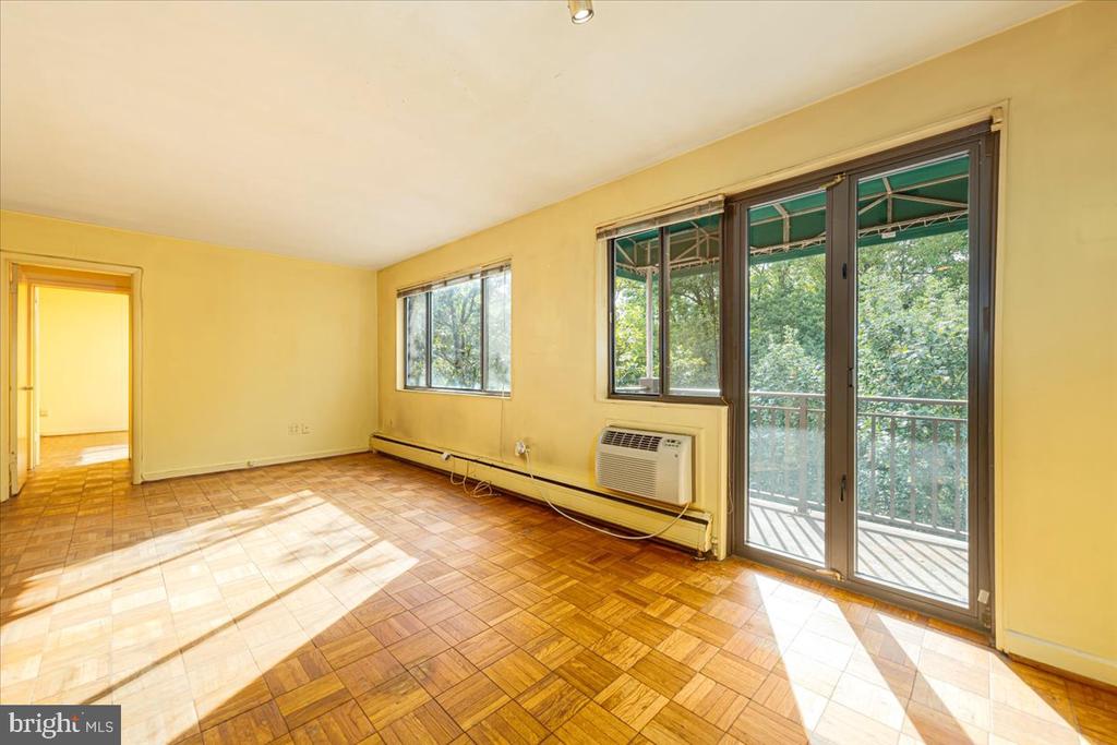 2325 42ND STREET NW Unit: 404