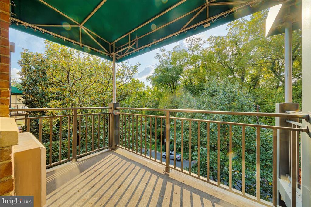 2325 42ND STREET NW Unit: 404