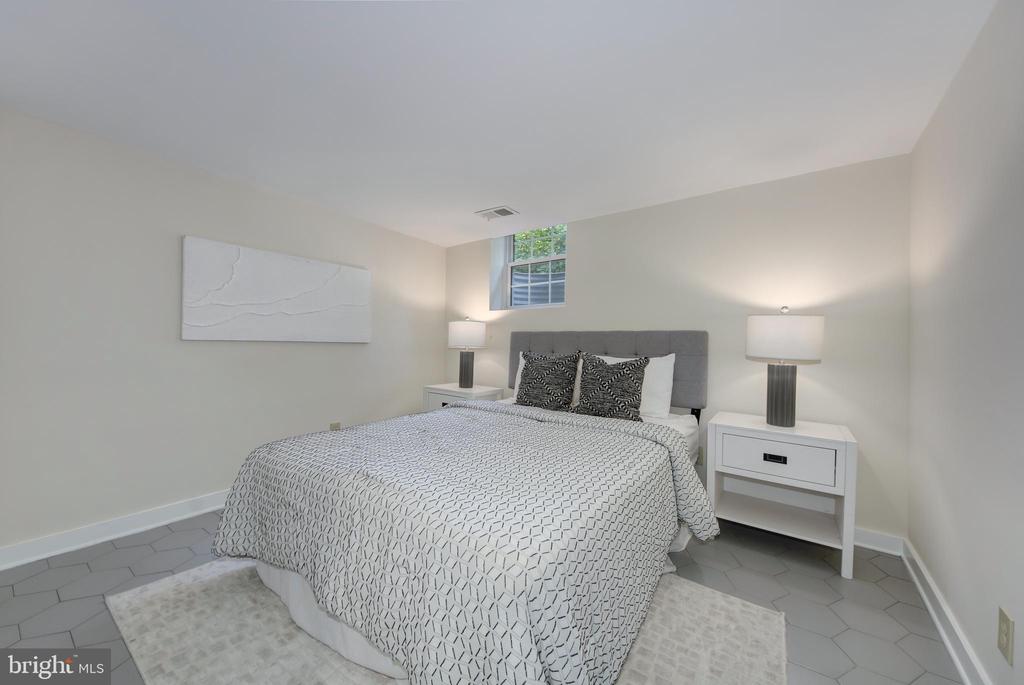 2731 ORDWAY STREET NW Unit: 2