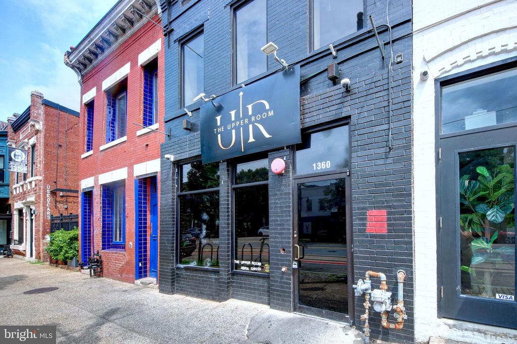213 WARREN STREET NE