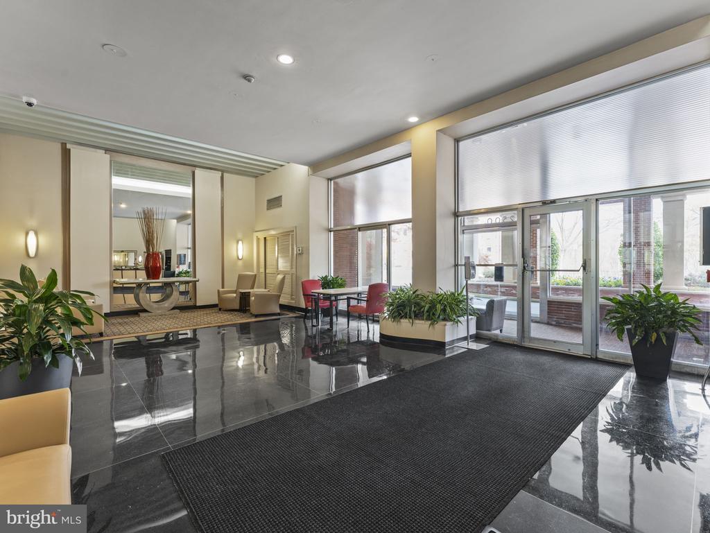 2500 Q STREET NW Unit: 238