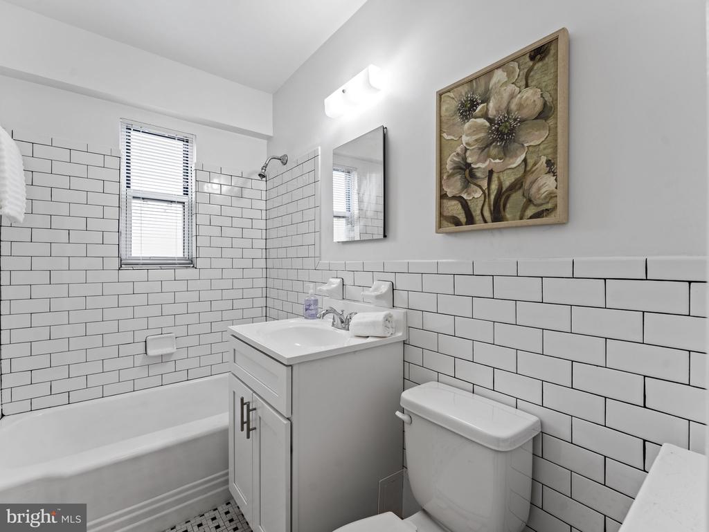 2500 Q STREET NW Unit: 238