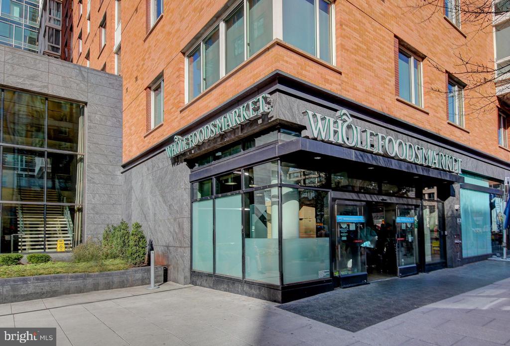 2500 Q STREET NW Unit: 238