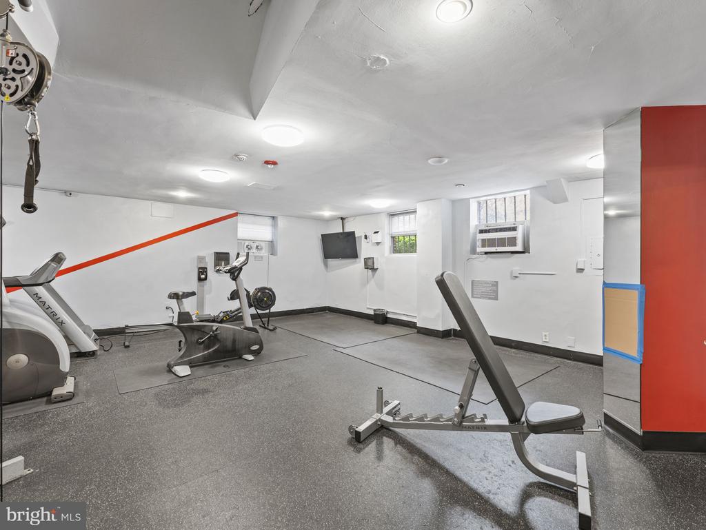 2500 Q STREET NW Unit: 238