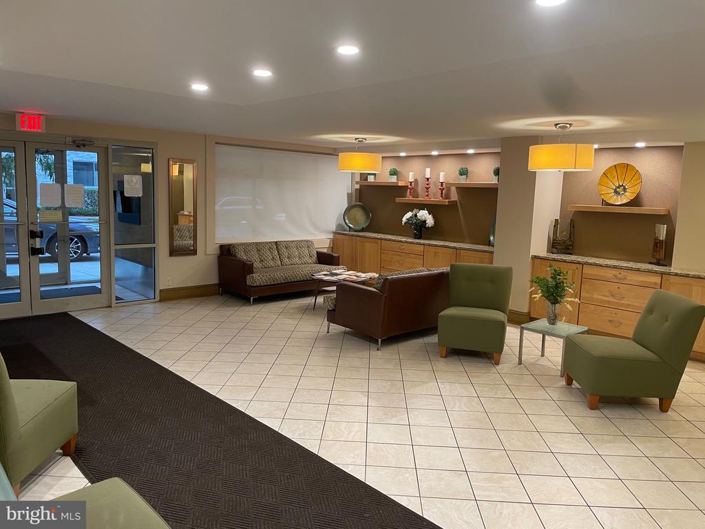 2401 H STREET NW Unit: 903