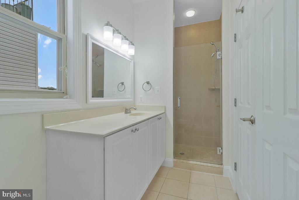1300 TAYLOR STREET NW Unit: 303