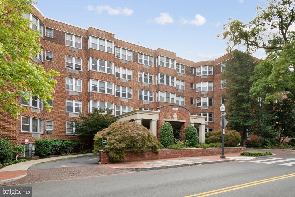 2500 Q STREET NW Unit: 123