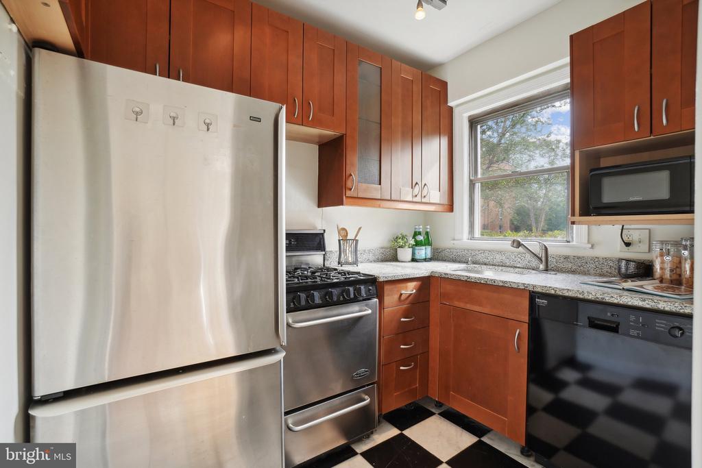 2500 Q STREET NW Unit: 123