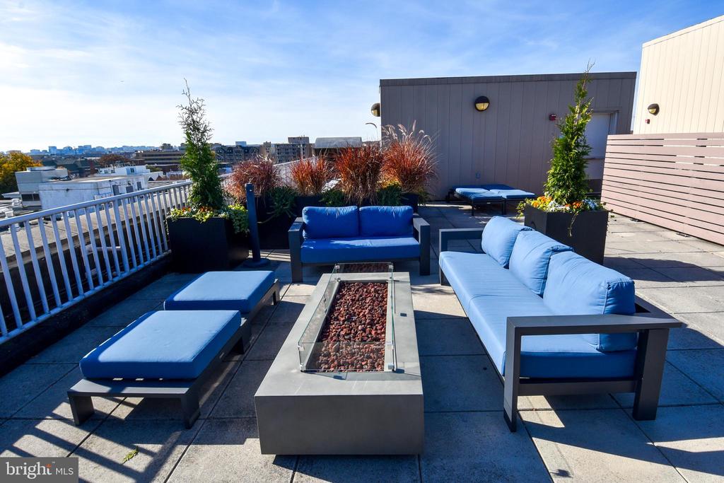 2750 14TH STREET NW Unit: PH8