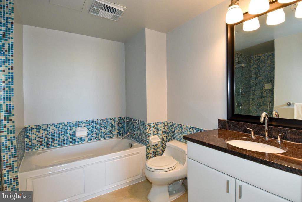 2750 14TH STREET NW Unit: PH8