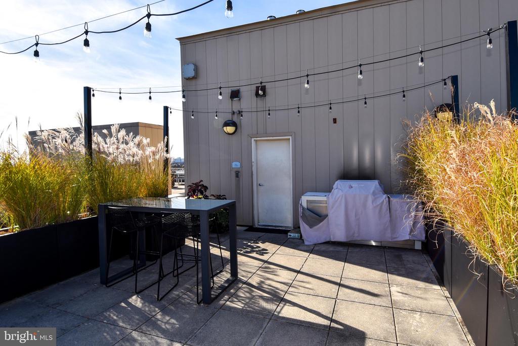2750 14TH STREET NW Unit: PH8