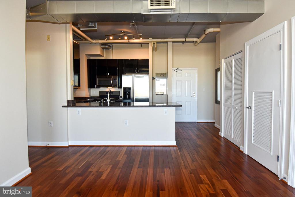 2750 14TH STREET NW Unit: PH8