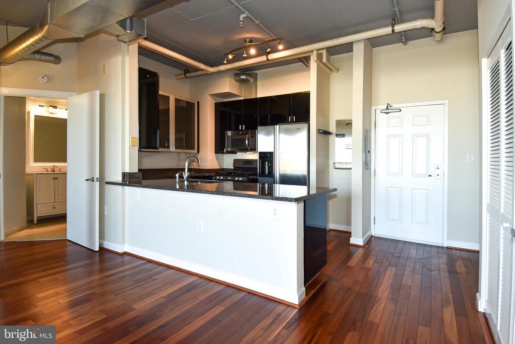 2750 14TH STREET NW Unit: PH8