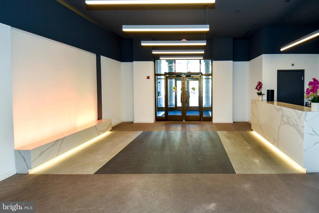 2750 14TH STREET NW Unit: PH8
